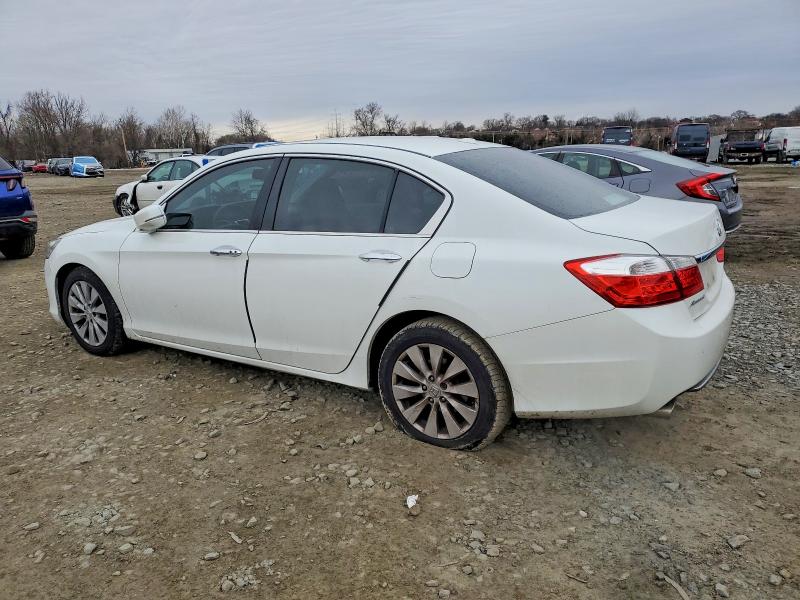 Photo 2 from auction – 2015 HONDA ACCORD with VIN 1HGCR3F85FA001084
