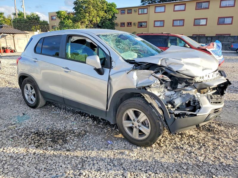 Photo 4 from auction – 2020 CHEVROLET TRAX with VIN KL7CJKSB3LB327082