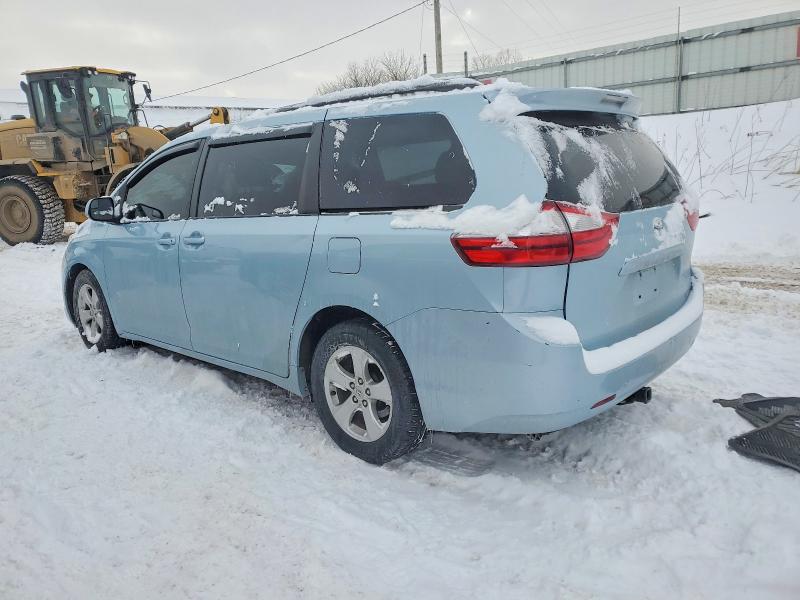 Photo 2 from auction – 2015 TOYOTA SIENNA LE with VIN 5TDKK3DC7FS561004