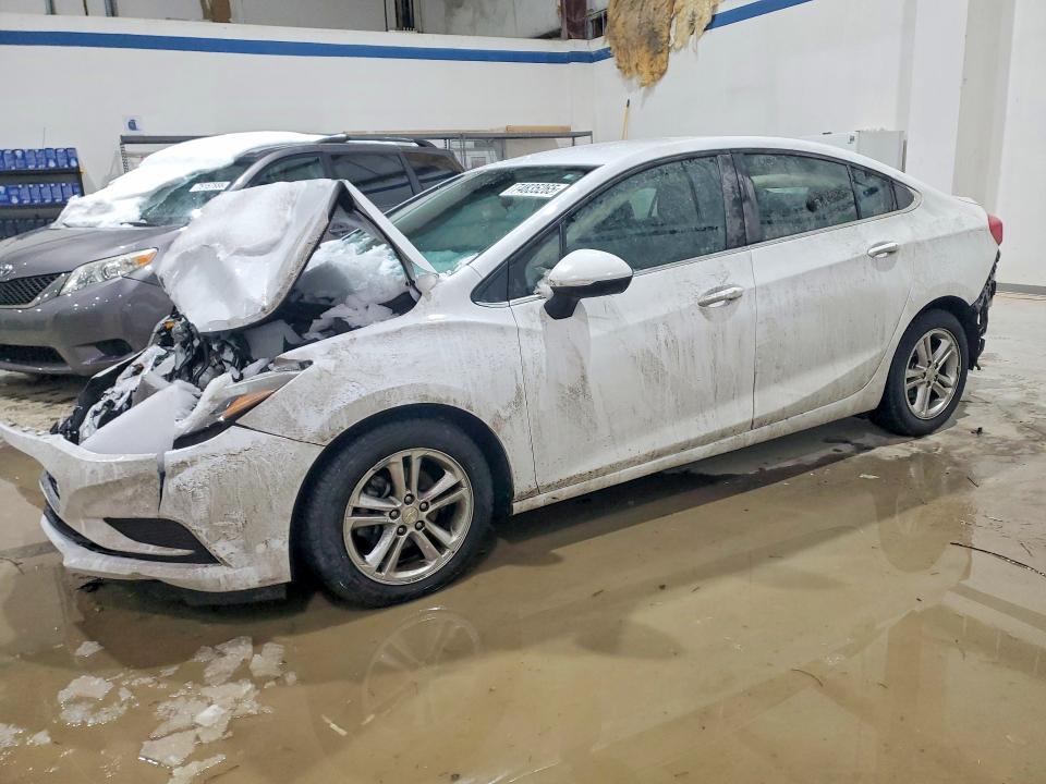 Photo 1 from auction – 2017 CHEVROLET CRUZE with VIN 1G1BE5SM8H7220196