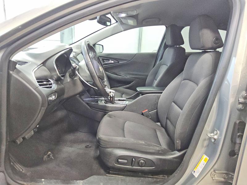 Photo 7 from auction – 2018 CHEVROLET MALIBU with VIN 1G1ZD5ST1JF114841