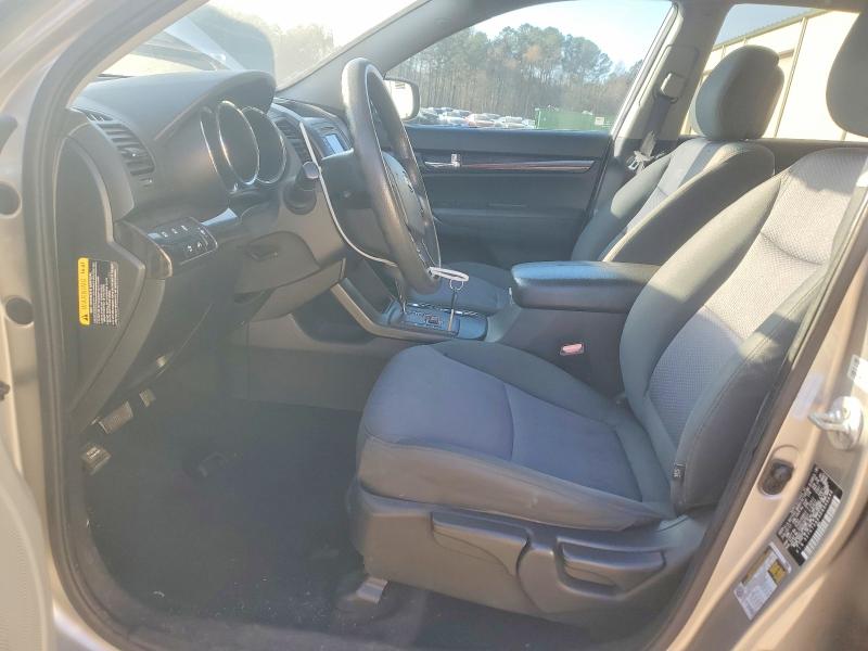 Photo 7 from auction – 2013 KIA SORENTO LX with VIN 5XYKT3A69DG349646