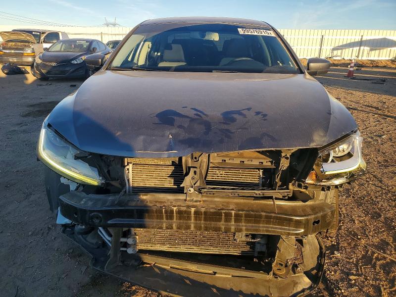 Photo 5 from auction – 2017 VOLKSWAGEN JETTA S with VIN 3VW2B7AJXHM366296