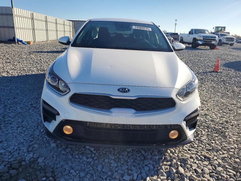 Photo 5 from auction – 2021 KIA FORTE with VIN 3KPF24AD6ME292165