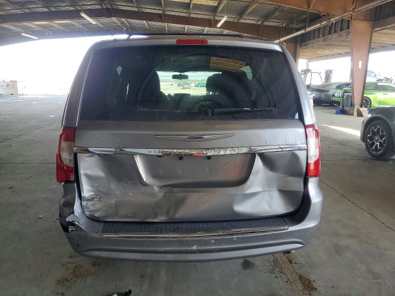Photo 6 from auction – 2015 CHRYSLER TOWN & COU with VIN 2C4RC1BG2FR740047