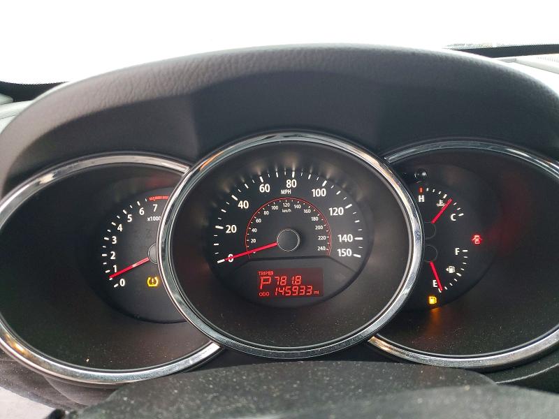 Photo 9 from auction – 2011 KIA SORENTO EX with VIN 5XYKUDA2XBG046369