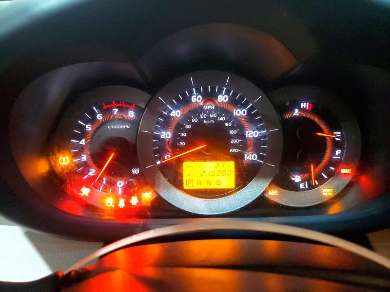 Photo 9 from auction – 2006 TOYOTA RAV4 with VIN JTMZD33V465003869