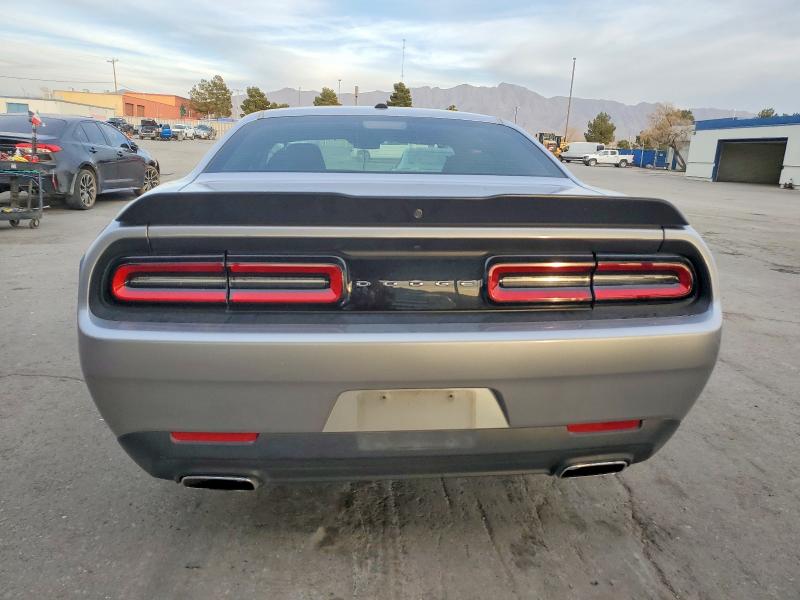 Photo 6 from auction – 2016 DODGE CHALLENGER with VIN 2C3CDZAG1GH315675