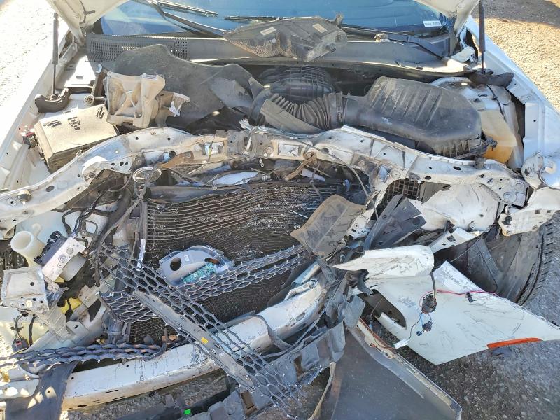 Photo 11 from auction – 2018 CHRYSLER 300 with VIN 2C3CCAEGXJH168083
