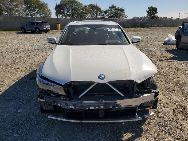 Photo 5 from auction – 2022 BMW 330I with VIN 3MW5R1J00N8C22757