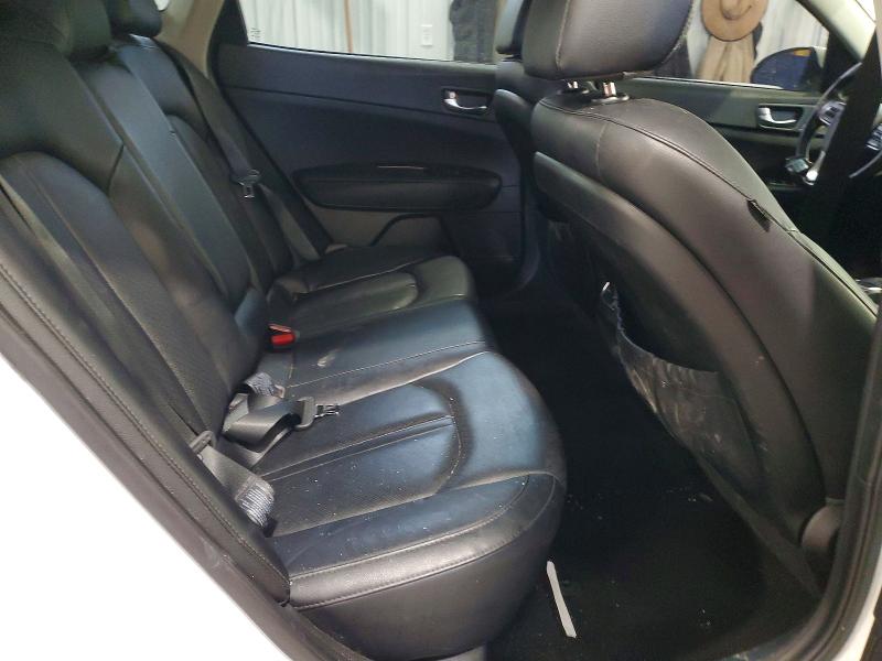 Foto 10 de la subasta – 2018 KIA OPTIMA con VIN 5XXGU4L30JG221453