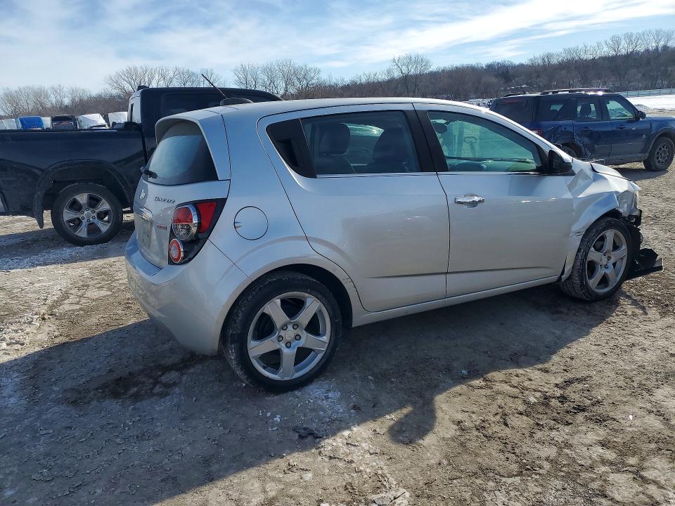 Zdjęcie 3 z aukcji – 2015 CHEVROLET SONIC z VIN 1G1JE6SB3F4207225
