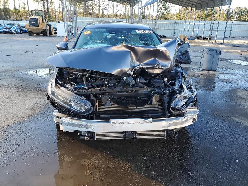 Photo 11 from auction – 2018 HONDA ACCORD LX with VIN 1HGCV1F10JA178184