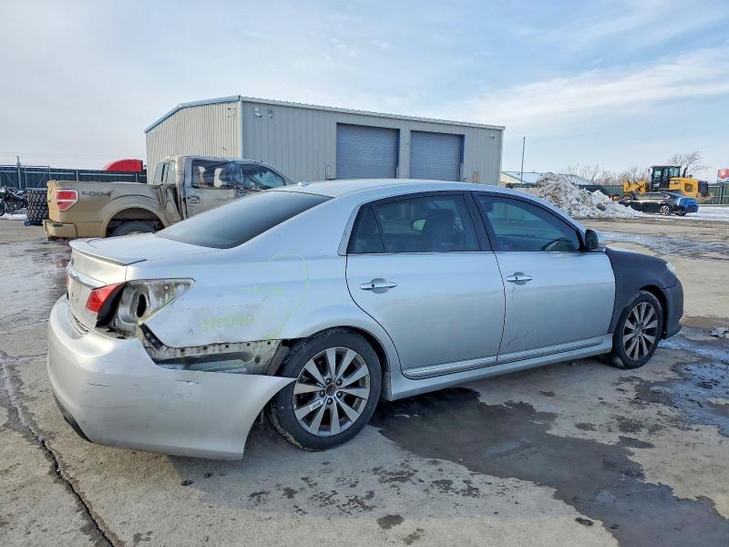 Photo 3 from auction – 2012 TOYOTA AVALON with VIN 4T1BK3DBXCU466267