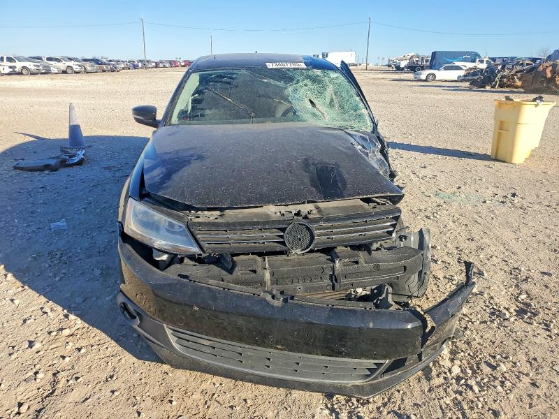 Photo 5 from auction – 2014 VOLKSWAGEN JETTA with VIN 3VWLL7AJ3EM380960