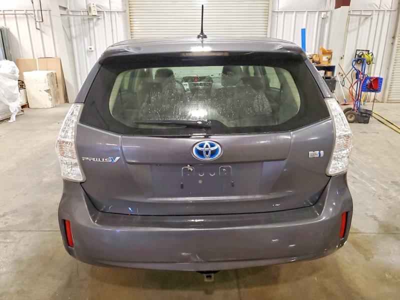 Photo 6 from auction – 2013 TOYOTA PRIUS V with VIN JTDZN3EU3D3216435