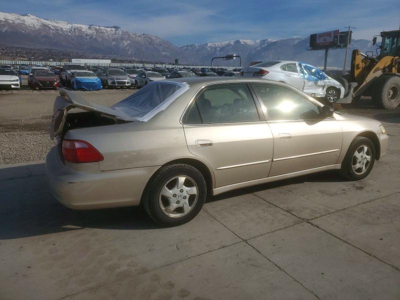 Photo 3 from auction – 2000 HONDA ACCORD EX with VIN JHMCG5659YC028588