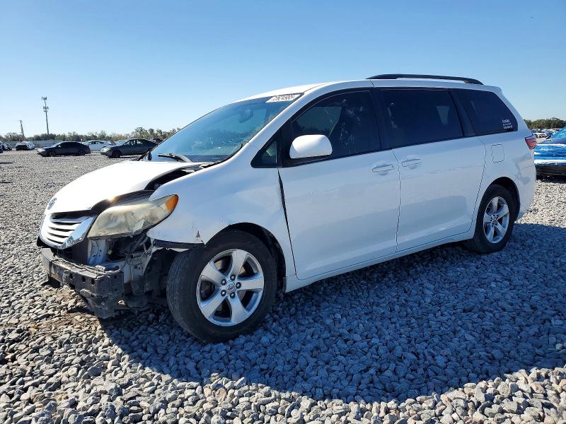 TOYOTA SIENNA 2016 with VIN 5TDKK3DC1GS717488 - Photo from auction