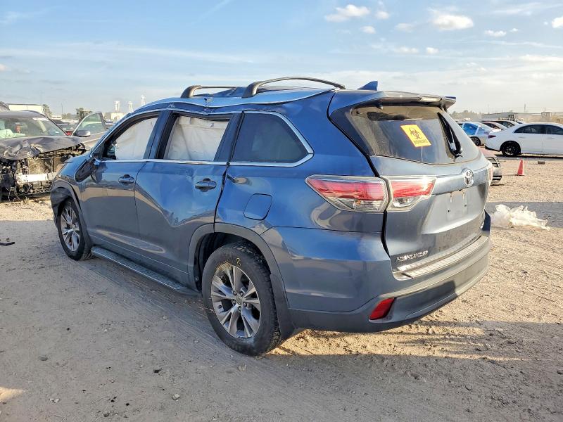 Photo 2 from auction – 2015 TOYOTA HIGHLANDER with VIN 5TDKKRFH2FS097390