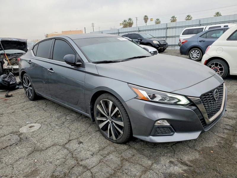 Photo 4 from auction – 2019 NISSAN ALTIMA SR with VIN 1N4BL4CV4KC188446