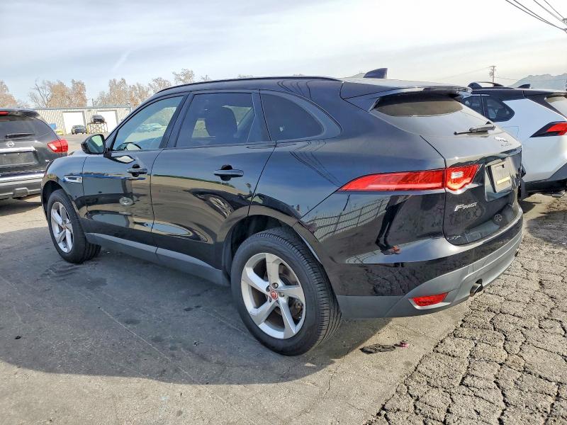 Photo 2 from auction – 2018 JAGUAR F-PACE PRE with VIN SADCJ2FX0JA322597