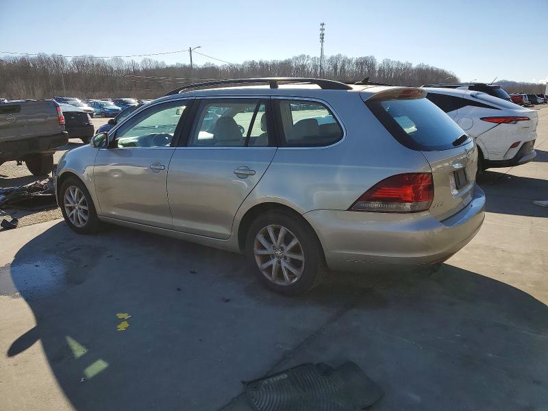 Photo 2 from auction – 2014 VOLKSWAGEN JETTA with VIN 3VWPX7AJ4EM600399