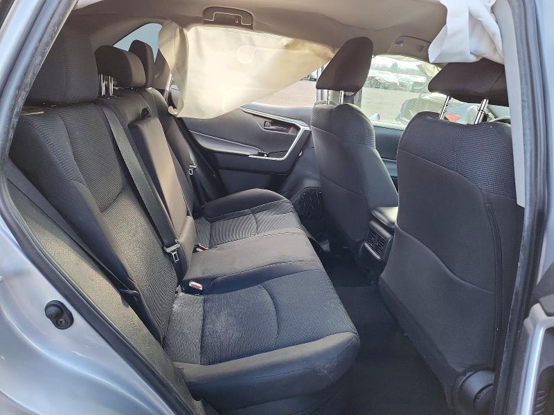 Photo 11 from auction – 2022 TOYOTA RAV4 LE with VIN 4T3LWRFVXNU071292