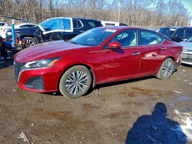 NISSAN ALTIMA 2023 with VIN 1N4BL4DV1PN325868 - Photo from auction