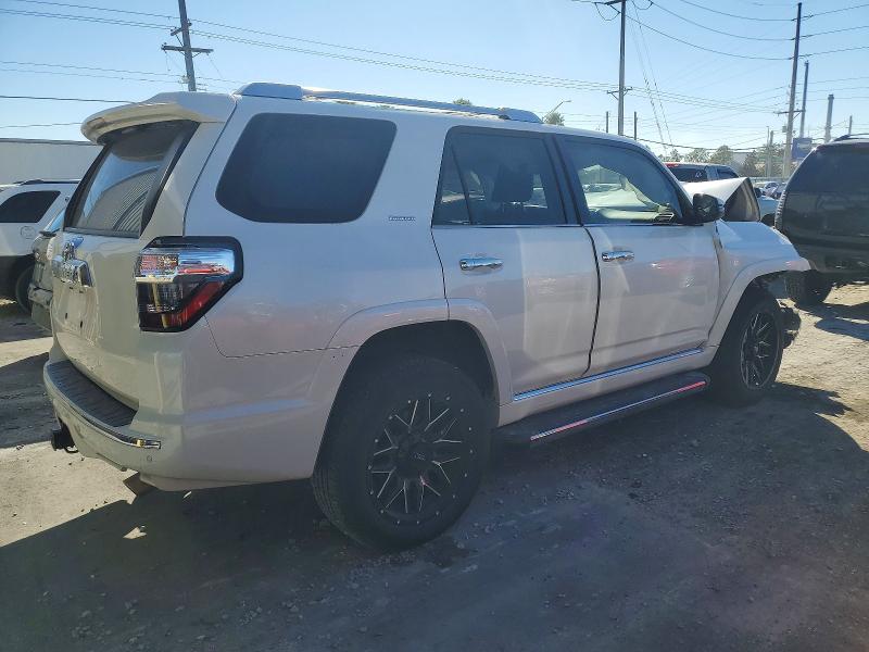 Photo 3 from auction – 2016 TOYOTA 4RUNNER SR with VIN JTEBU5JR4G5305288