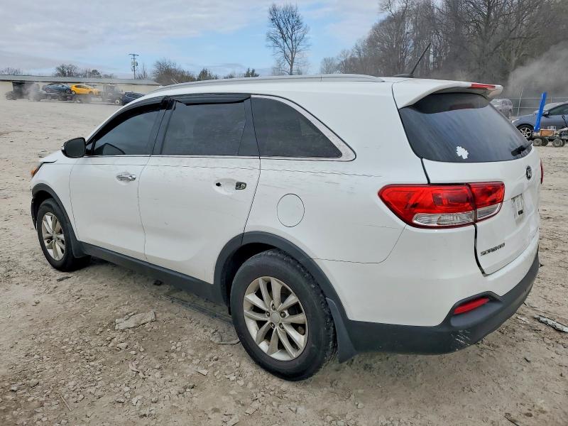 Photo 2 from auction – 2017 KIA SORENTO LX with VIN 5XYPG4A30HG250225