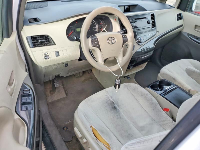 Photo 8 from auction – 2013 TOYOTA SIENNA LE with VIN 5TDKK3DC7DS287932