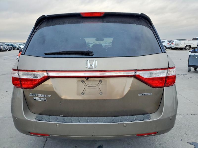 Photo 6 from auction – 2011 HONDA ODYSSEY TO with VIN 5FNRL5H97BB024931
