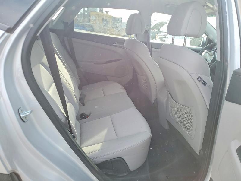 Photo 11 from auction – 2018 HYUNDAI TUCSON with VIN KM8J3CA47JU608165