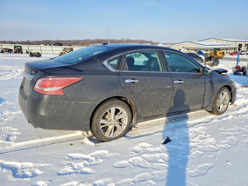 Photo 3 from auction – 2013 NISSAN ALTIMA with VIN 1N4AL3AP8DC187541