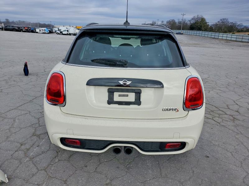 Photo 6 from auction – 2016 MINI COOPER with VIN WMWXU3C57G2D29269