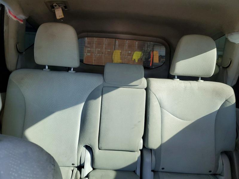 Photo 10 from auction – 2014 TOYOTA PRIUS V with VIN JTDZN3EU7E3332819