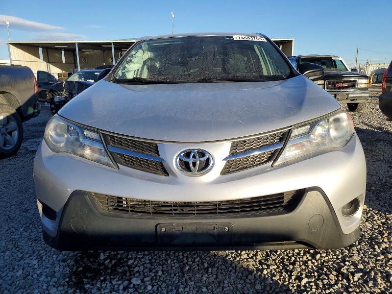 Zdjęcie 5 z aukcji – 2015 TOYOTA RAV4 LE z VIN 2T3BFREVXFW264962