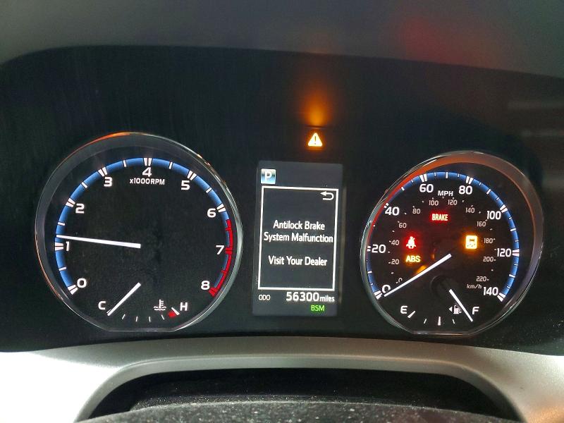 Photo 9 from auction – 2018 TOYOTA RAV4 LIMIT with VIN 2T3DFREV7JW744345