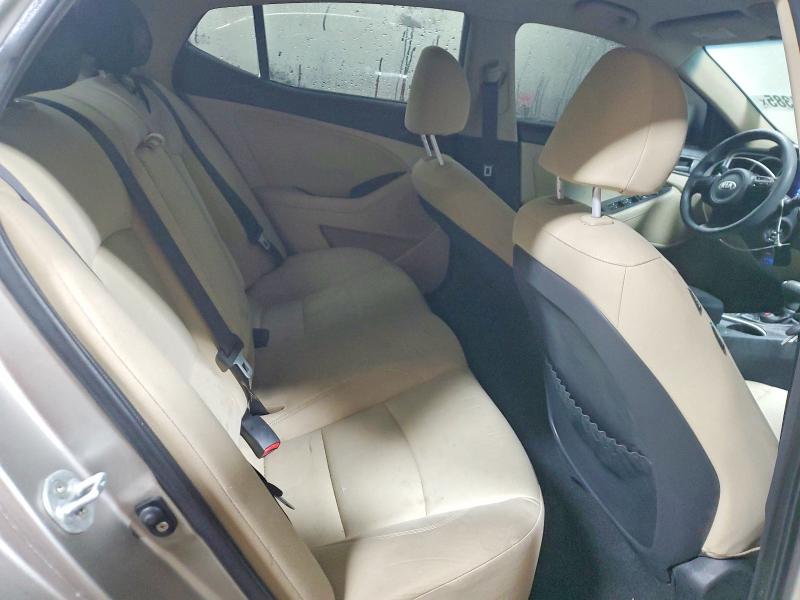 Photo 10 from auction – 2015 KIA OPTIMA with VIN KNAGM4A7XF5558551