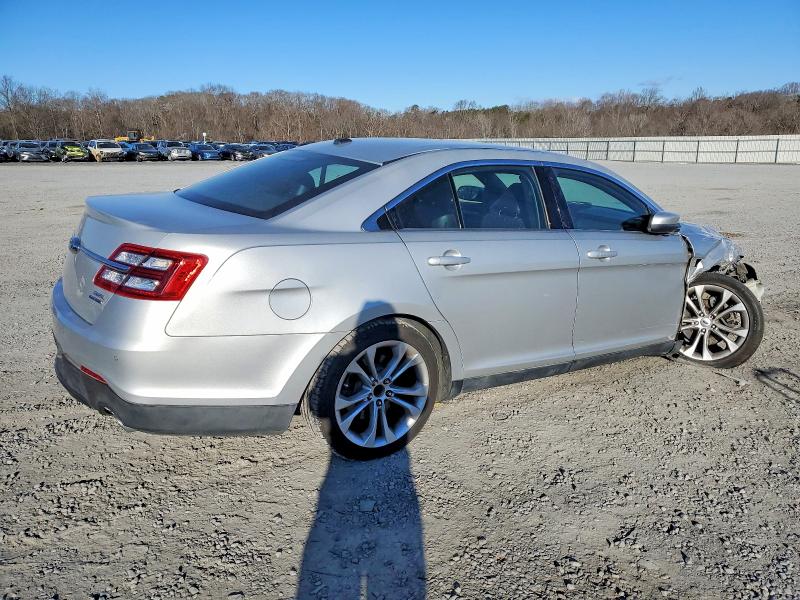 Photo 3 from auction – 2016 FORD TAURUS with VIN 1FAHP2E87GG138134
