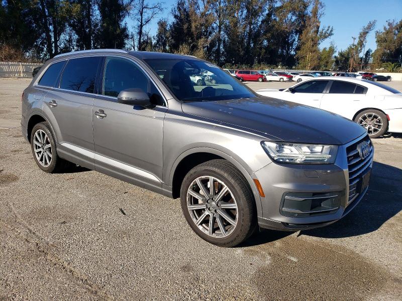 Photo 4 from auction – 2018 AUDI Q7 PREMIUM with VIN WA1LAAF70JD000962