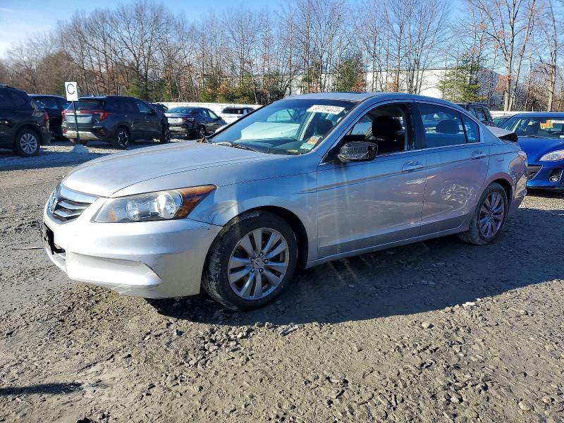 HONDA ACCORD 2012 z numerem VIN 1HGCP2E70CA128555 - Zdjęcie z aukcji