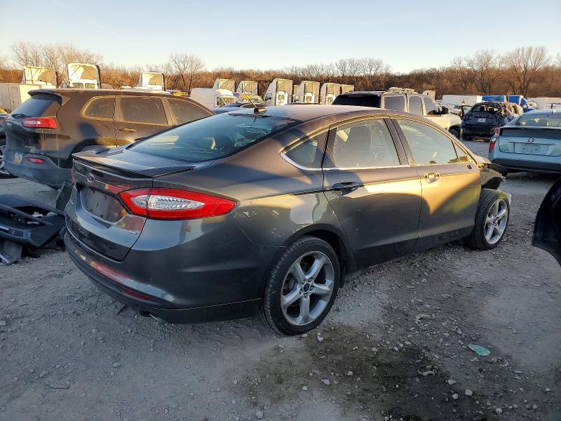 Photo 3 from auction – 2016 FORD FUSION with VIN 3FA6P0H74GR196788