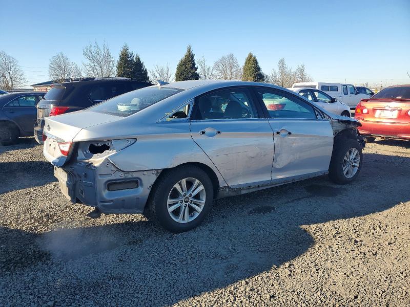 Photo 3 from auction – 2014 HYUNDAI SONATA GLS with VIN 5NPEB4AC4EH876273