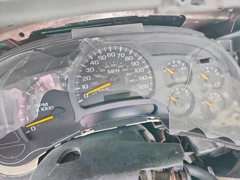 Photo 9 from auction – 2003 CHEVROLET SILVERADO with VIN 1GCEK19T93Z222555