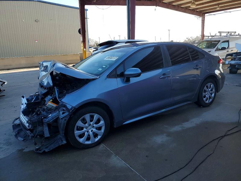 TOYOTA COROLLA LE 2022 with VIN 5YFEPMAE7NP305897 - Photo from auction