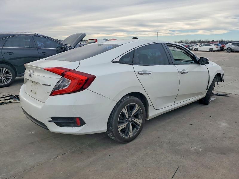 Photo 3 from auction – 2017 HONDA CIVIC with VIN 19XFC1F99HE020084