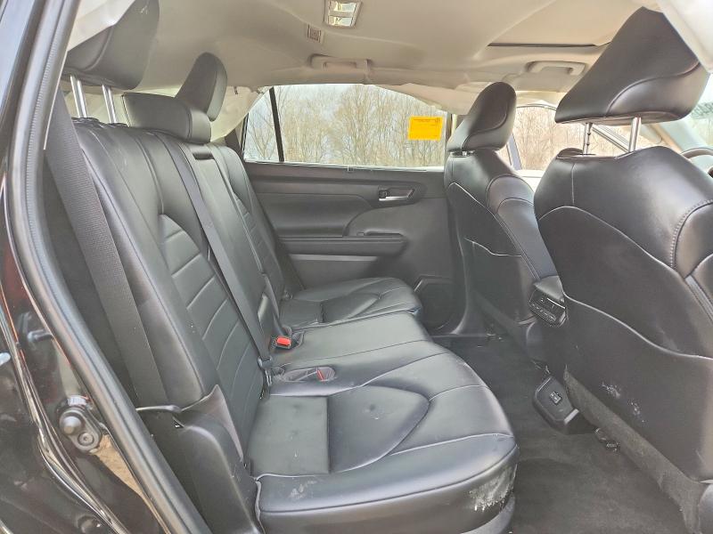 Photo 11 from auction – 2023 TOYOTA HIGHLANDER with VIN 5TDKDRBH6PS028431