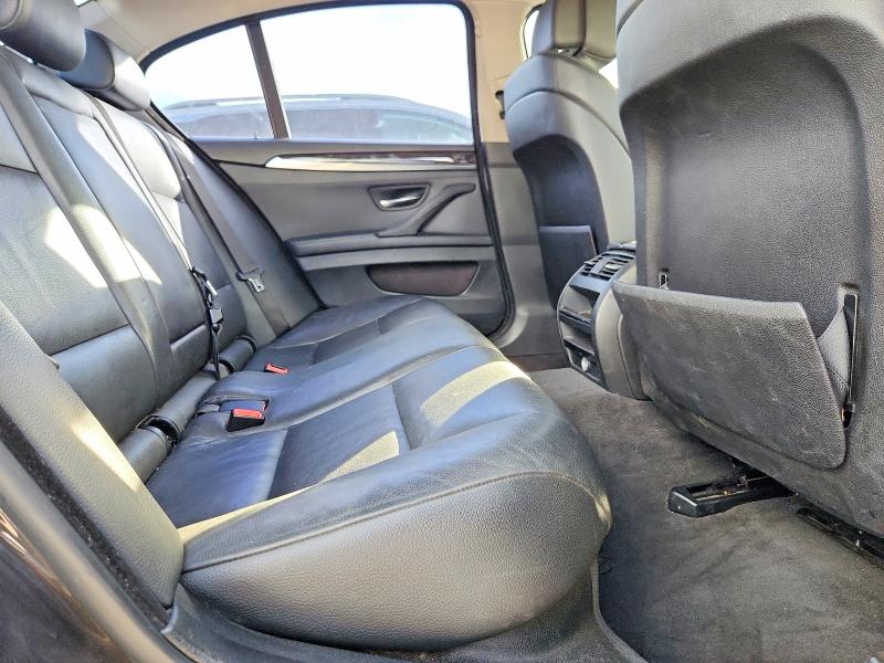 Photo 10 from auction – 2013 BMW 528 with VIN WBAXG5C54DD230554