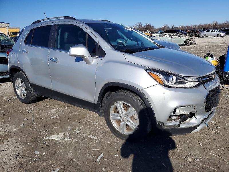 Photo 4 from auction – 2020 CHEVROLET TRAX 1LT with VIN KL7CJLSB1LB012920